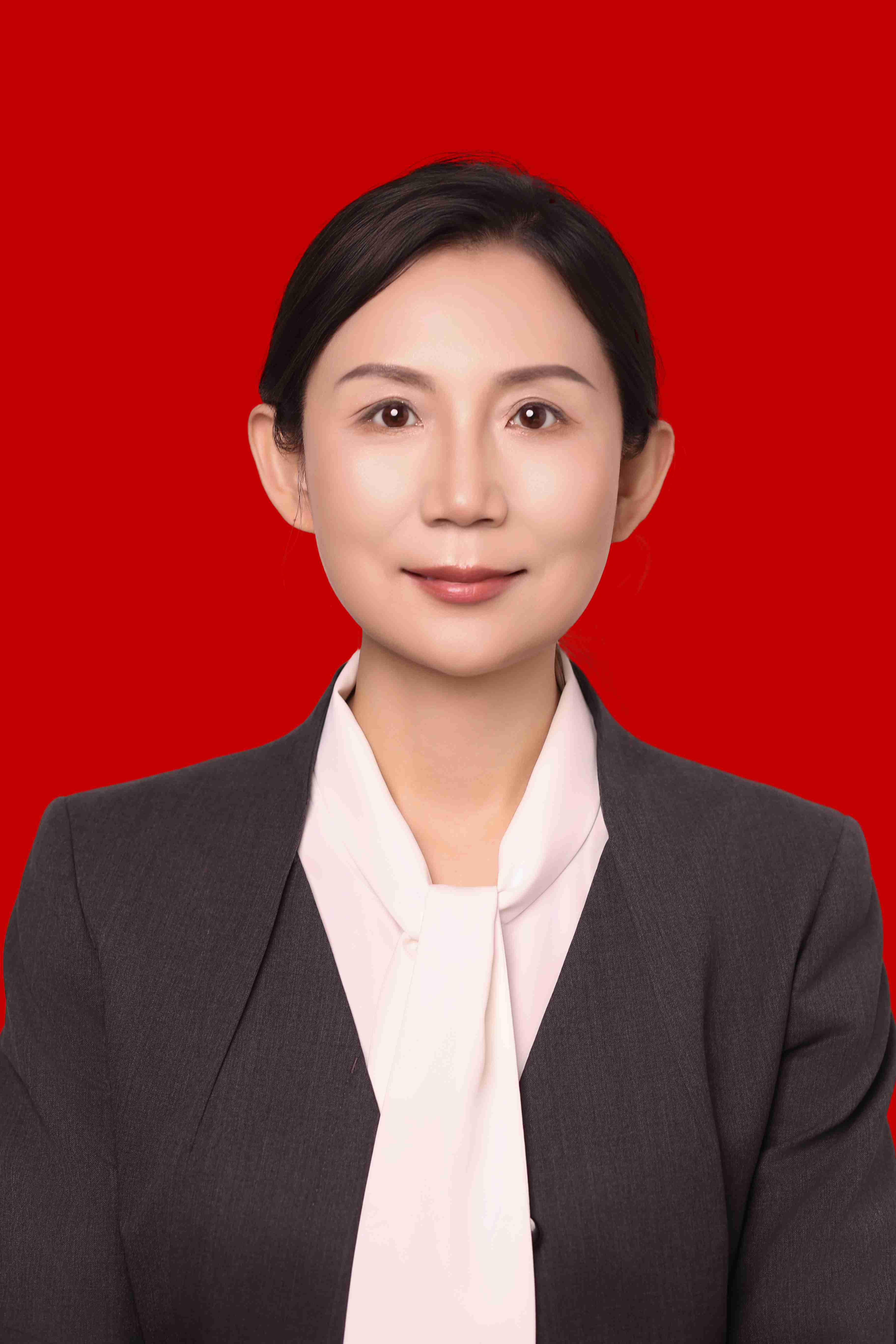 高 萍